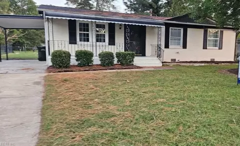 1215 Lake Kennedy Dr, Suffolk, VA 23434