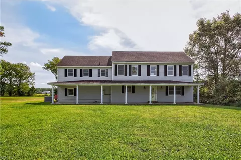 1053 Fentress Airfield Rd, Chesapeake, VA 23322