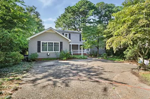 5555 Lakewood Dr, Norfolk, VA 23509