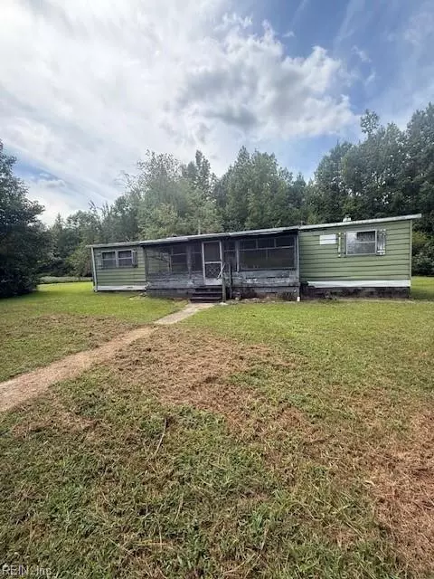9228 Brown Rd, Waverly, VA 23890