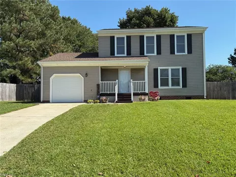 805 Glen Oak Cv, Chesapeake, VA 23323