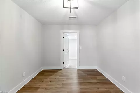 1028 Mapole Ave, Norfolk, VA 23504 photo 6