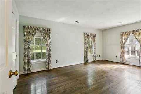 Bedroom - 5 Hampton Key Rd, Williamsburg, VA 23185 photo 1 of 7