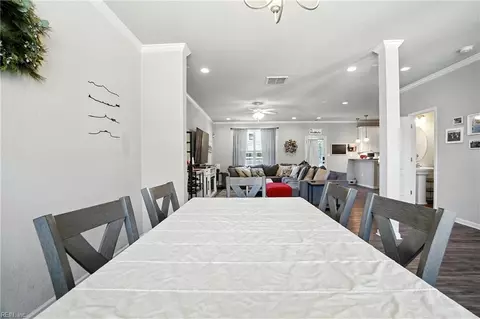 Dining - 1072 Kane St, Norfolk, VA 23513 photo 1 of 1