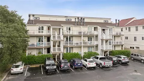 3235 Page Ave #7, Virginia Beach, VA 23451