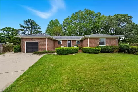2820 Garrett St, Chesapeake, VA 23324