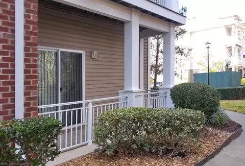 900 Southmoor Dr #105, Virginia Beach, VA 23455