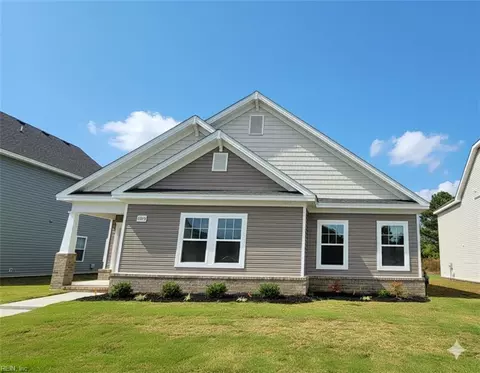 1015 Hillpoint Rd, Suffolk, VA 23434