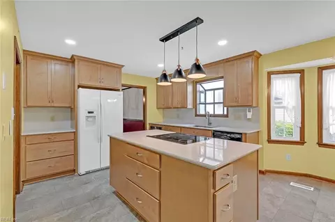 Kitchen - 28 Sarfan Dr, Hampton, VA 23664 photo 1 of 5