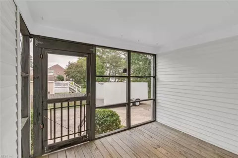 Exterior - 28 Sarfan Dr, Hampton, VA 23664 photo 6 of 6