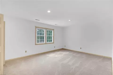 Bedroom - 28 Sarfan Dr, Hampton, VA 23664 photo 8 of 8