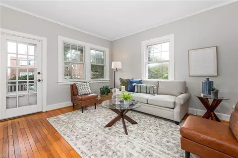 828 Harrington Ave #1, Norfolk, VA 23517