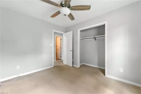 Bedroom - 400 Lee St, Hampton, VA 23669 photo 3 of 7