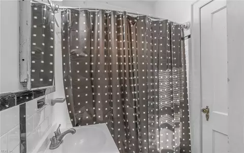 Bath - 7423 Hampton Blvd, Norfolk, VA 23505 photo 1 of 3