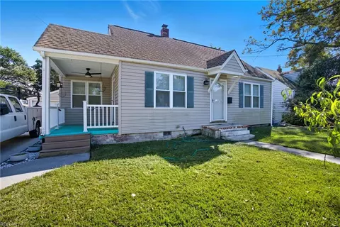 1387 Fishermans Rd, Norfolk, VA 23503