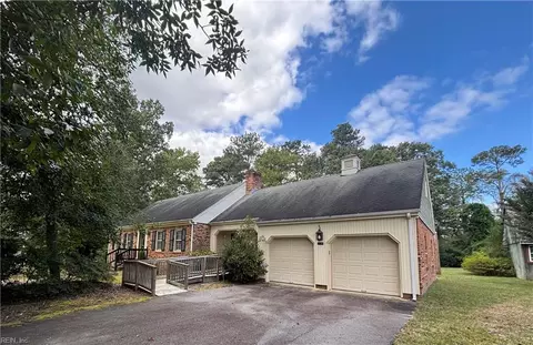 208 Holly Cove St, Franklin, VA 23851