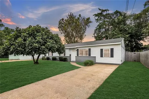 3528 Hilber St, Virginia Beach, VA 23452