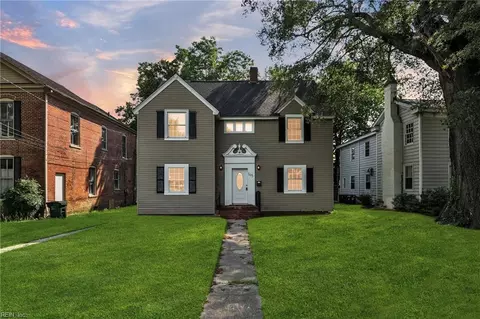 105 N High St, Franklin, VA 23851