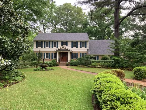 828 De La Fayette Ct, Virginia Beach, VA 23455