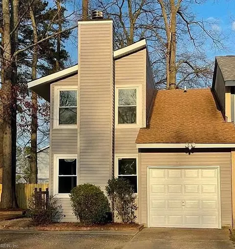 606 Pine Bnd, Chesapeake, VA 23320