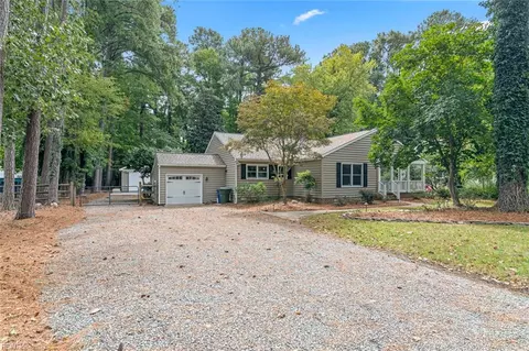 591 Blount Point Rd, Newport News, VA 23606