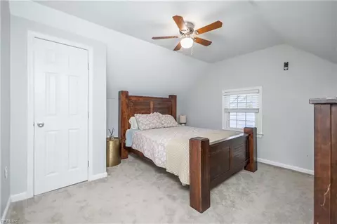 Bedroom - 405 E Lorengo Ave, Norfolk, VA 23503 photo 5 of 6