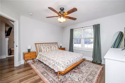Bedroom - 405 E Lorengo Ave, Norfolk, VA 23503 photo 3 of 6