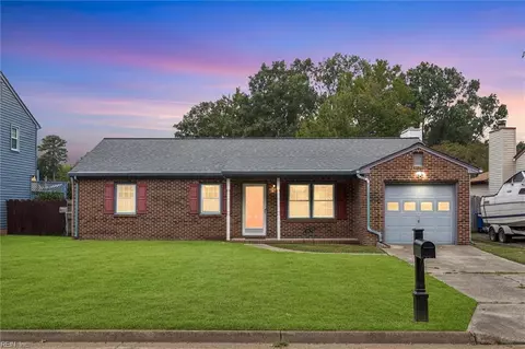 135 Wreck Shoal Dr, Newport News, VA 23606
