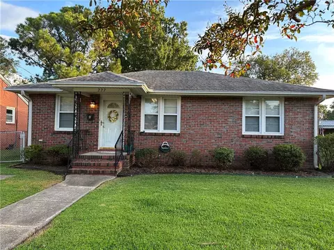 227 Farrell St, Norfolk, VA 23503