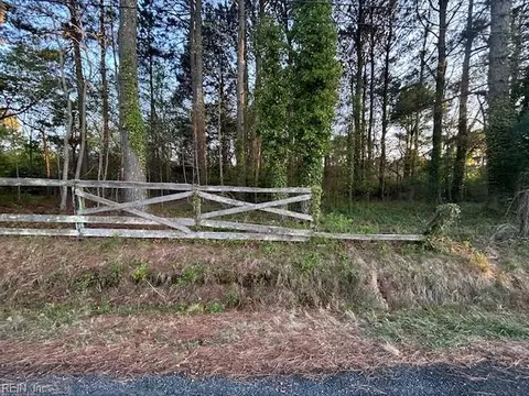 10306 Brownsville Rd, Northampton County, VA 23413