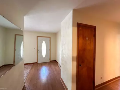 Entry Way - 1236 Willowbrook Dr, Suffolk, VA 23434 photo 1 of 2