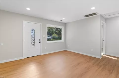 440 Smiley Rd, Hampton, VA 23663 photo 5