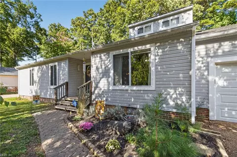 9 Friedman Pl, Newport News, VA 23608