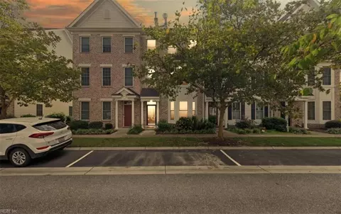 112 Peyton Randolph Dr, Yorktown, VA 23692