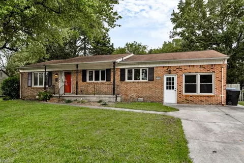 3909 W Colonial Pw Pkwy, Virginia Beach, VA 23452