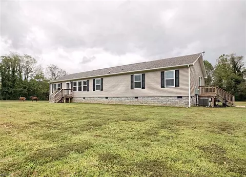 115 Blue Barn Rd, Wake, VA 23176