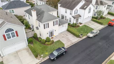 1708 Woodgrove St, Chesapeake, VA 23320
