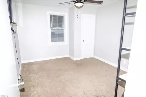 948 Defoe Ave, Norfolk, VA 23513 photo 25