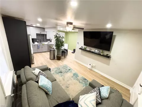 948 Defoe Ave, Norfolk, VA 23513 photo 8