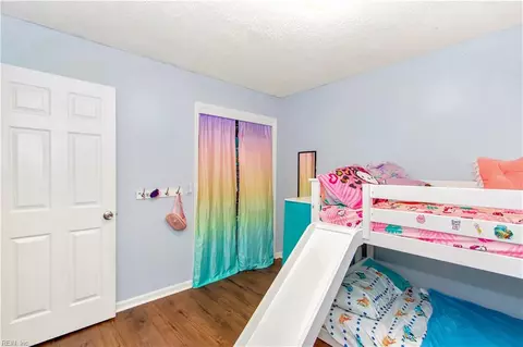 Bedroom - 11 Madrone Pl, Hampton, VA 23666 photo 4 of 6