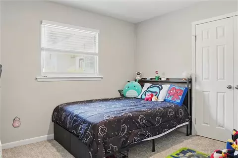 Bedroom - 18 Marvin Dr, Hampton, VA 23666 photo 2 of 5
