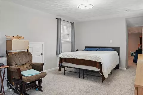 Bedroom - 18 Marvin Dr, Hampton, VA 23666 photo 4 of 5