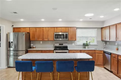 Kitchen - 18 Marvin Dr, Hampton, VA 23666 photo 1 of 4