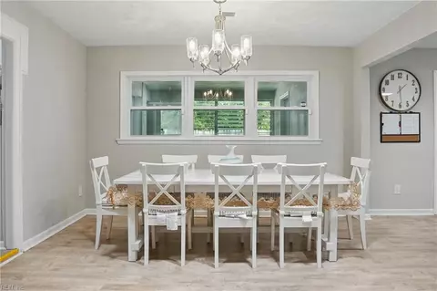 Dining - 18 Marvin Dr, Hampton, VA 23666 photo 2 of 2