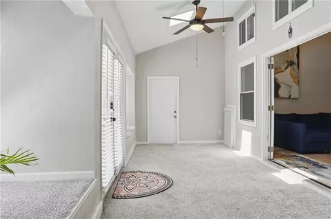 Entry Way - 18 Marvin Dr, Hampton, VA 23666 photo 2 of 4