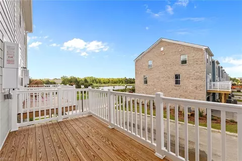 126 Freeman Dr, Hampton, VA 23666 photo 12