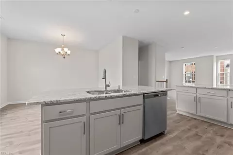 126 Freeman Dr, Hampton, VA 23666 photo 7