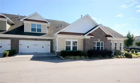 1443 Thistlewood Ln, Chesapeake, VA 23320