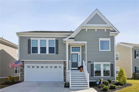 124 Corcoran Ln, Suffolk, VA 23434