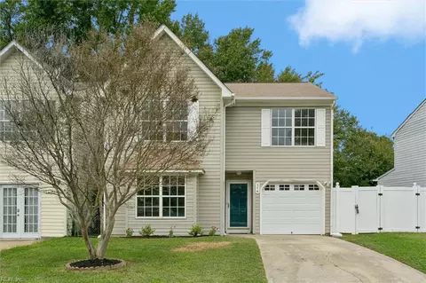 376 Pear Ridge Cir, Newport News, VA 23602